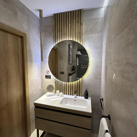 Magnifica Vivienda A Estrenar Junto A Plaza Espana Valencia